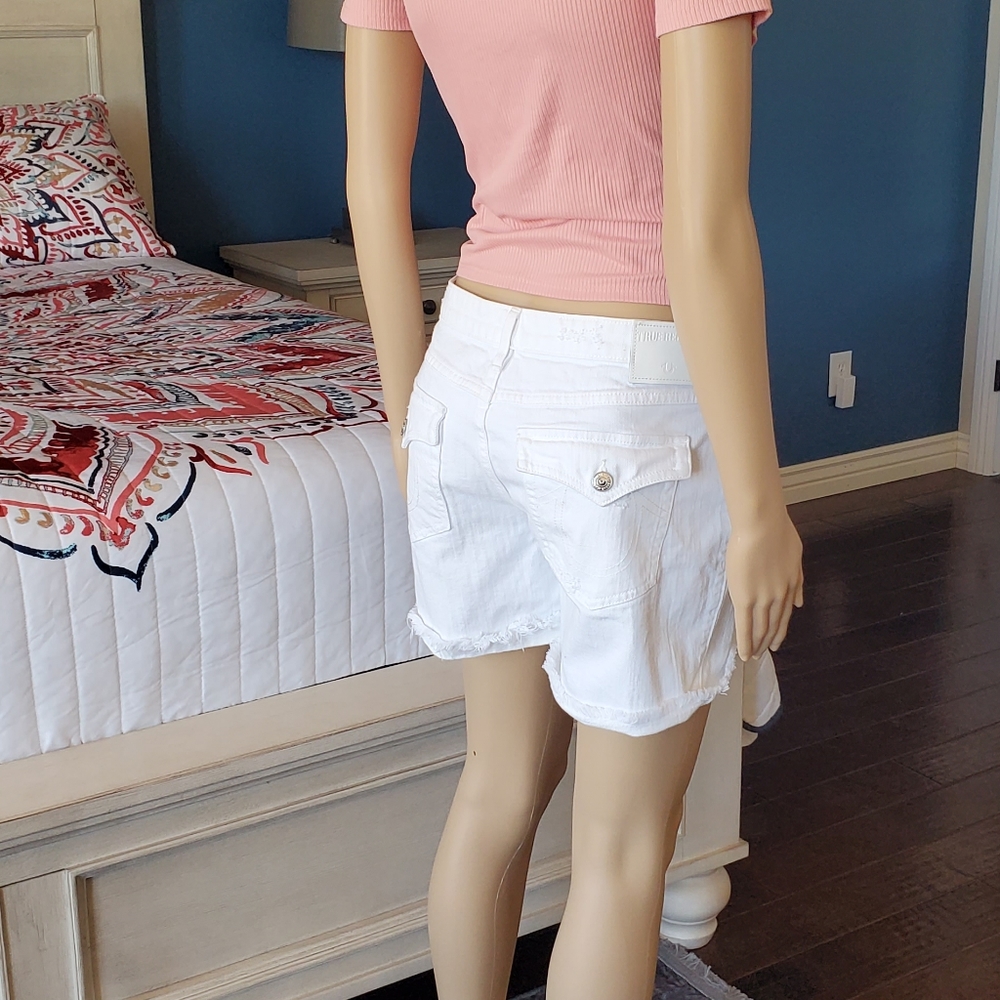 TRUE RELIGION EMMA SHORTS SZ 28 - Picture 4 of 15